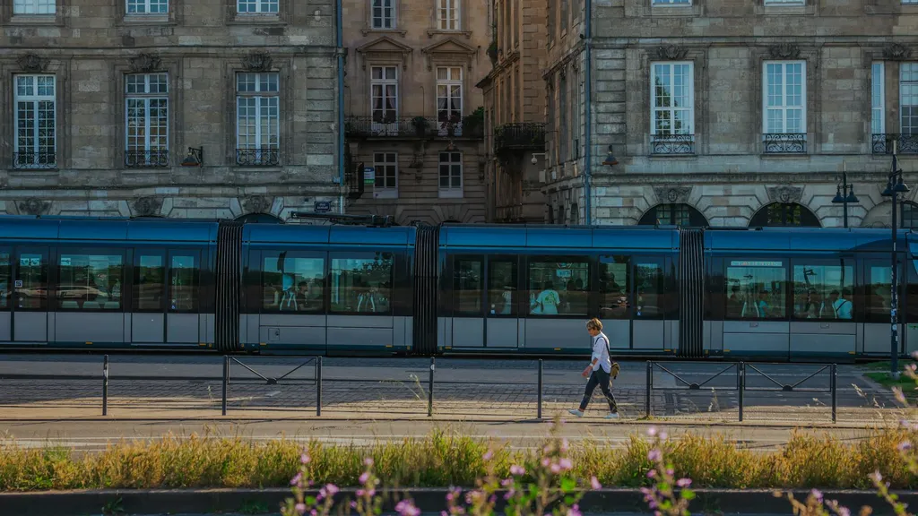 tram-des-quartiers-de-bordeaux